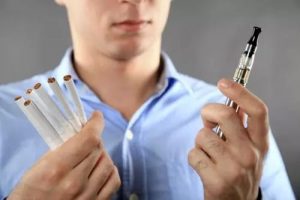 长期吸电子烟有害吗？缩略图
