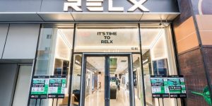 RELX悦刻首家旗舰店落地上海，科技感爆炸缩略图