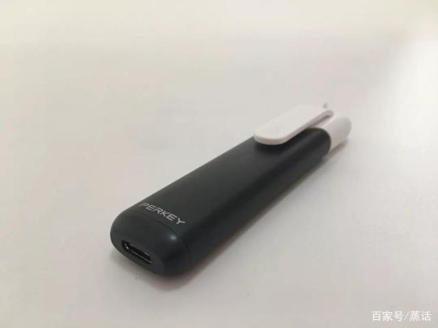 这款ZH小烟真“有套”，预注油 自注油 新奇笔形设计