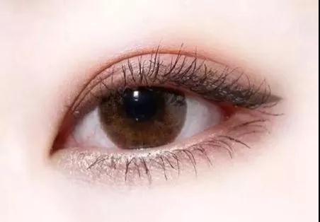 开完眼角七天可以抽电子烟吗？