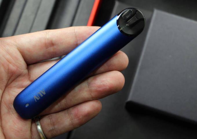 抽电子烟还是抽真烟更好？