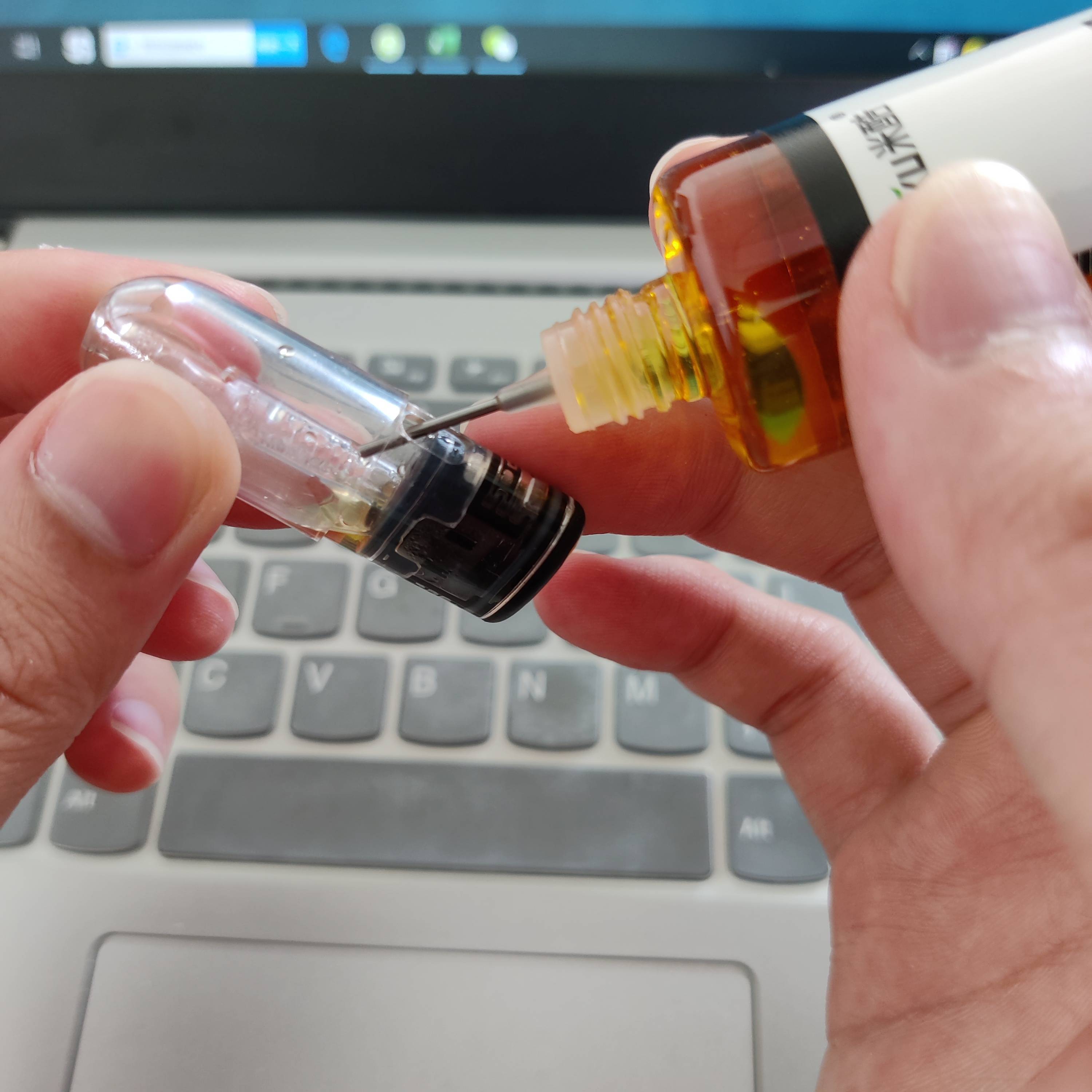 电子烟油吃到嘴巴里会怎么样？