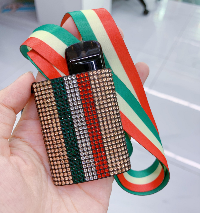 【新品测评】沙芬满钻版电子烟：轻奢尊贵，雾化饱满醇厚