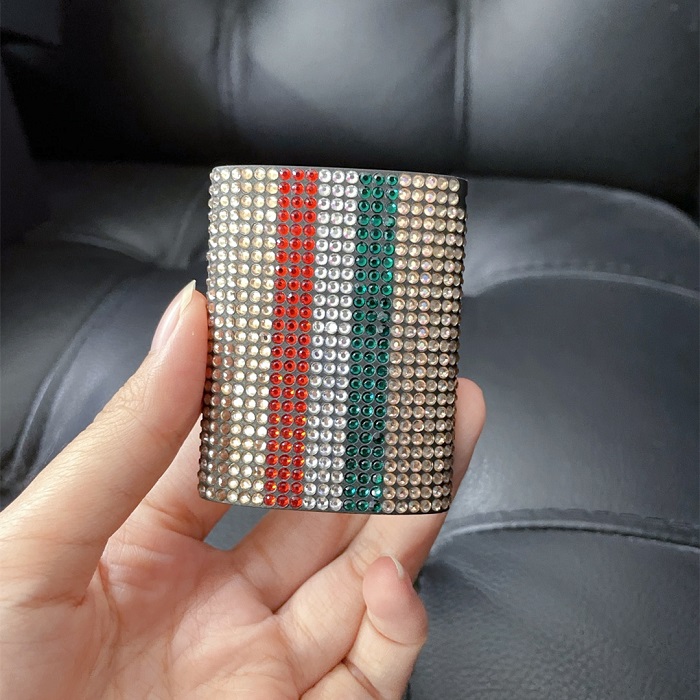 【新品测评】沙芬满钻版电子烟：轻奢尊贵，雾化饱满醇厚