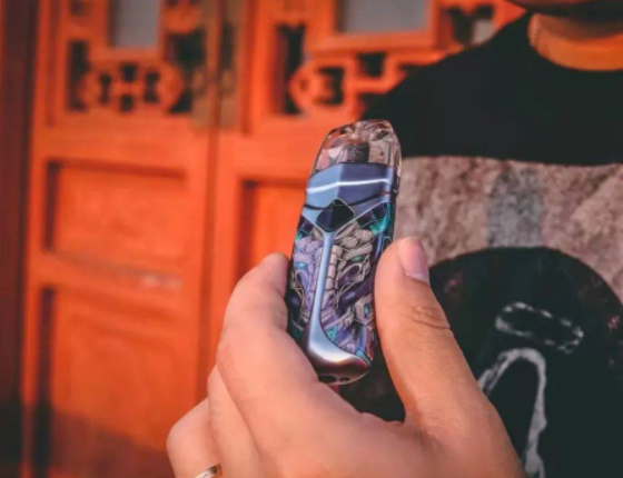 WUUZ闪雾S12电子烟评测（附优缺点介绍）