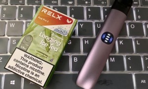 悦刻五代蓝牙可以定位吗？科技创新与智能体验的完美融合