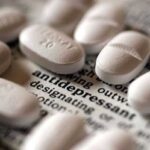 吃抗抑郁药物可以电子烟吗？
